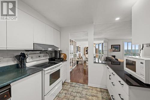 1001 - 960 Teron Road, Ottawa, ON - Indoor Photo Showing Kitchen