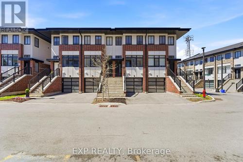 19 Markle Crescent, Hamilton (Ancaster), ON - Outdoor