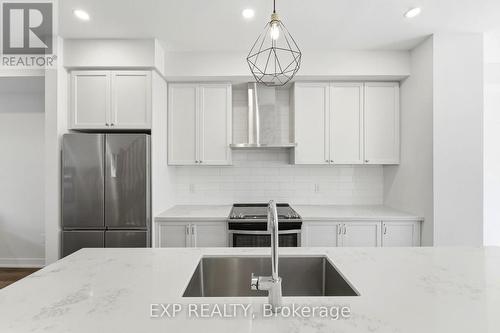 19 Markle Crescent, Hamilton (Ancaster), ON - Indoor Photo Showing Kitchen