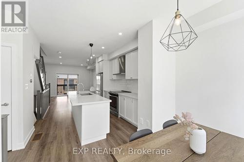 19 Markle Crescent, Hamilton (Ancaster), ON - Indoor Photo Showing Other Room