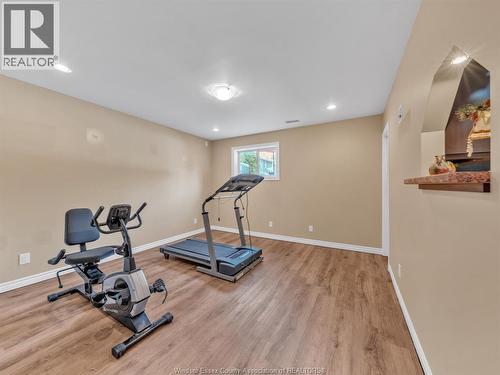 952 Banwell, Windsor, ON - Indoor Photo Showing Gym Room