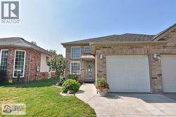 2271 LAMONT STREET Windsor, ON N9E 4X5