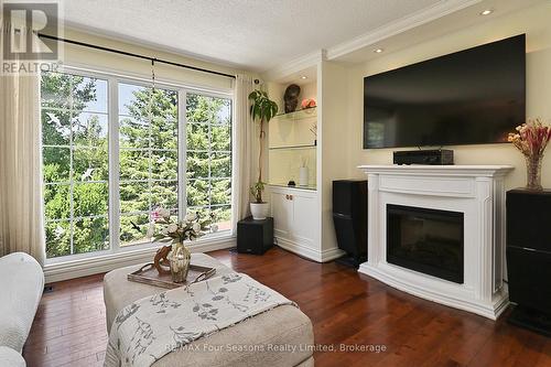 2756 Concession Rd 5, Adjala-Tosorontio, ON - Indoor Photo Showing Living Room With Fireplace