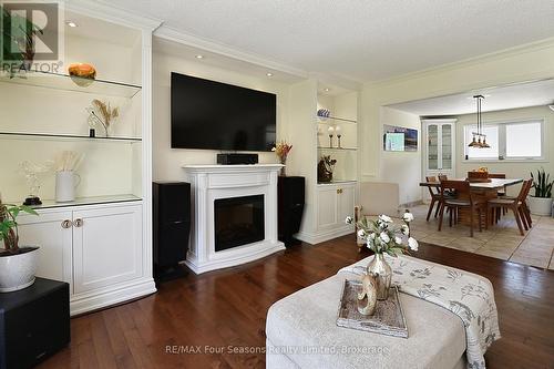 2756 Concession Rd 5, Adjala-Tosorontio, ON - Indoor Photo Showing Living Room With Fireplace