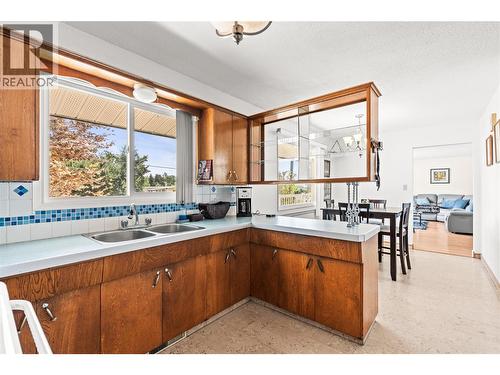 1603 43Rd Avenue, Vernon, BC - Indoor Photo Showing Kitchen With Double Sink