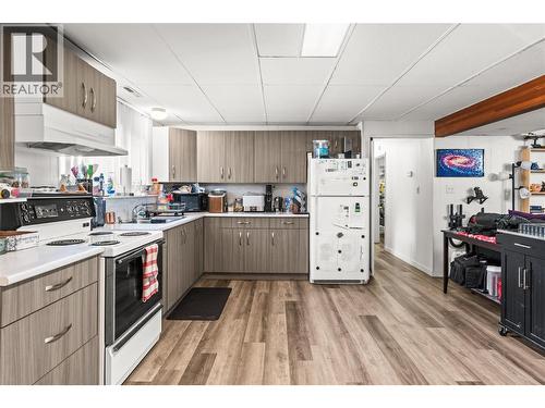 Suite Kitchen - 1603 43Rd Avenue, Vernon, BC - Indoor Photo Showing Kitchen