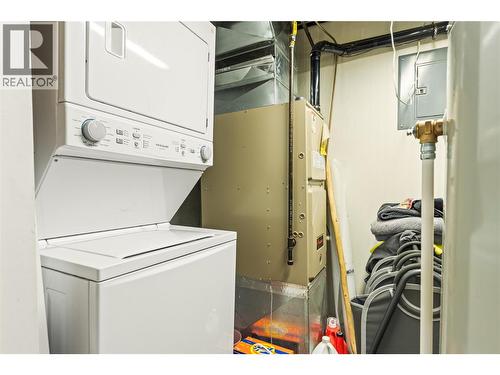 Suite Laundry- Utility Room - 1603 43Rd Avenue, Vernon, BC - Indoor Photo Showing Laundry Room