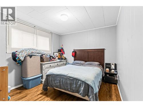 1603 43Rd Avenue, Vernon, BC - Indoor Photo Showing Bedroom