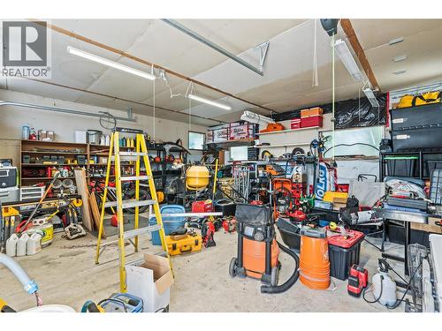 1603 43Rd Avenue, Vernon, BC - Indoor Photo Showing Garage