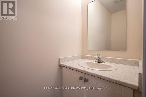 12 Dandara Gate Se, Vaughan, ON - Indoor Photo Showing Bathroom