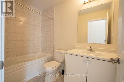 12 Dandara Gate Se, Vaughan, ON - Indoor Photo Showing Bathroom