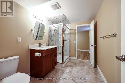 61 Addington Square, Markham, ON - Indoor Photo Showing Bathroom