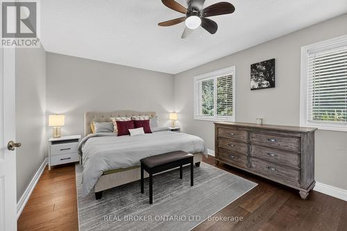 35 Bloom Crescent, Barrie, ON - Indoor Photo Showing Bedroom
