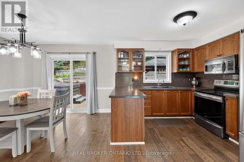 35 Bloom Crescent, Barrie, ON - Indoor