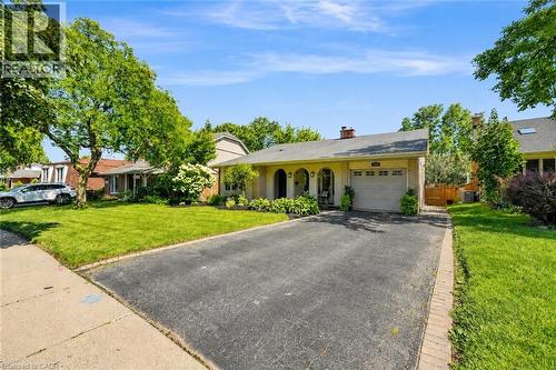 2086 Cavendish Drive, Burlington, ON - Outdoor With Facade