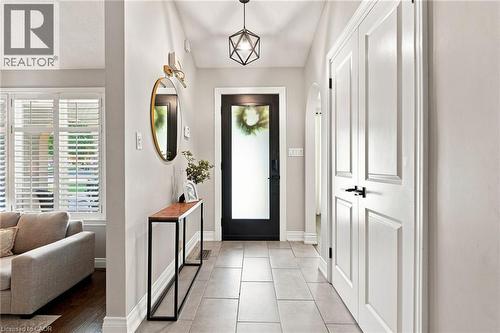 2086 Cavendish Drive, Burlington, ON - Indoor Photo Showing Other Room