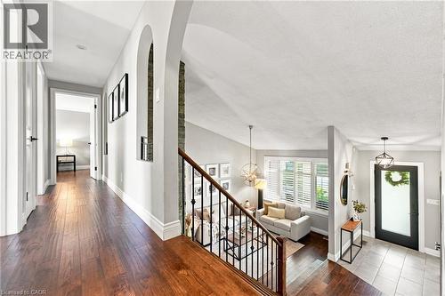 2086 Cavendish Drive, Burlington, ON - Indoor Photo Showing Other Room