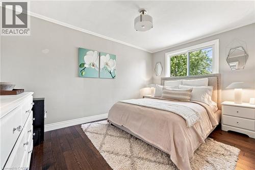 2086 Cavendish Drive, Burlington, ON - Indoor Photo Showing Bedroom