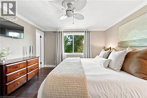 2086 Cavendish Drive, Burlington, ON - Indoor Photo Showing Bedroom