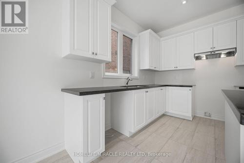 46 Stratford Drive, Caledon, ON - Indoor Photo Showing Kitchen