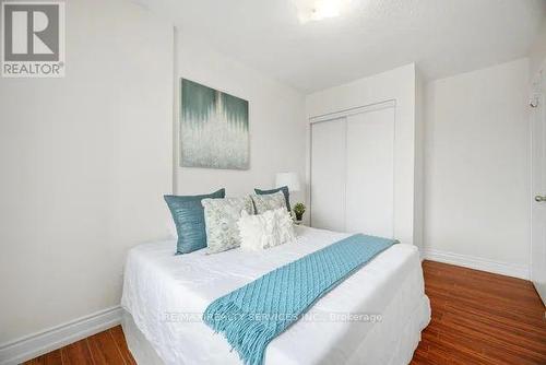 75 Wilmont Court, Brampton, ON - Indoor Photo Showing Bedroom