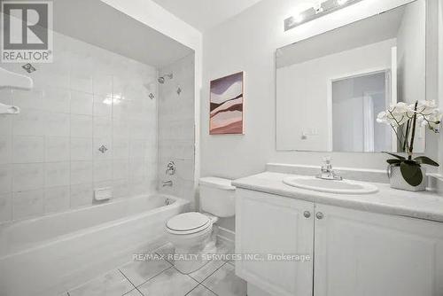 75 Wilmont Court, Brampton, ON - Indoor Photo Showing Bathroom