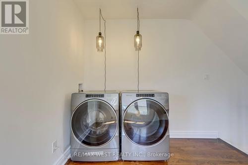 286 Gilbert Avenue, Toronto, ON - Indoor Photo Showing Laundry Room