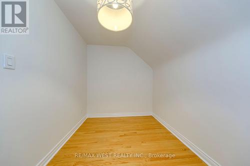 286 Gilbert Avenue, Toronto, ON - Indoor Photo Showing Other Room