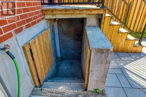 286 Gilbert Avenue, Toronto, ON - Outdoor