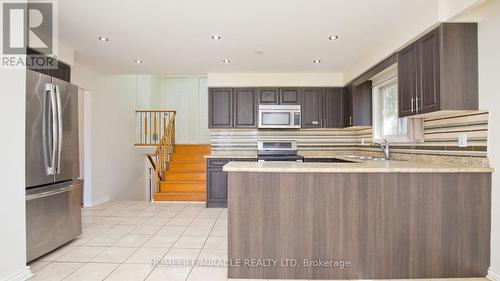 38 Medici Place, Brampton, ON - Indoor Photo Showing Kitchen