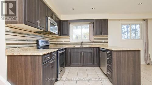 38 Medici Place, Brampton, ON - Indoor Photo Showing Kitchen