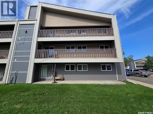1320 425 115Th Street E, Saskatoon, SK - Outdoor With Balcony