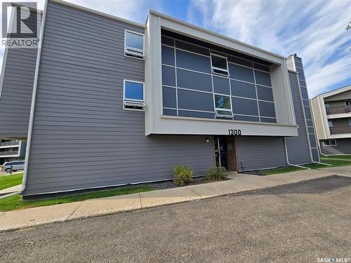 1320 425 115Th Street E, Saskatoon, SK - Outdoor