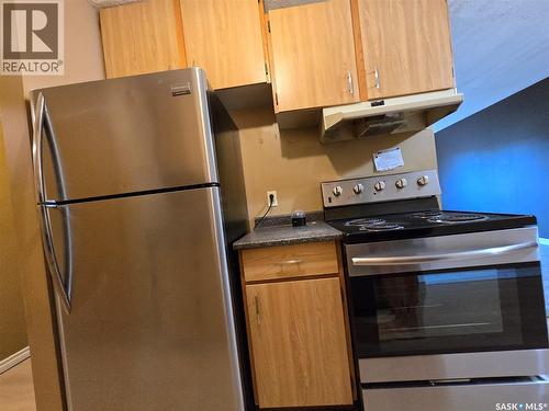 1320 425 115Th Street E, Saskatoon, SK - Indoor Photo Showing Kitchen