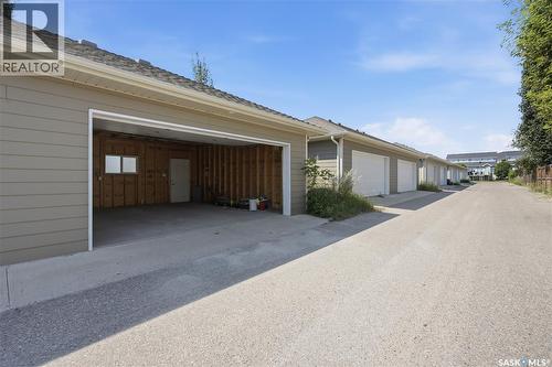 924 Stonebridge Common, Saskatoon, SK - Outdoor