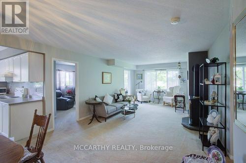 Large open concept dining and living room - 300 - 250 Robert Street, Shelburne, ON - Indoor