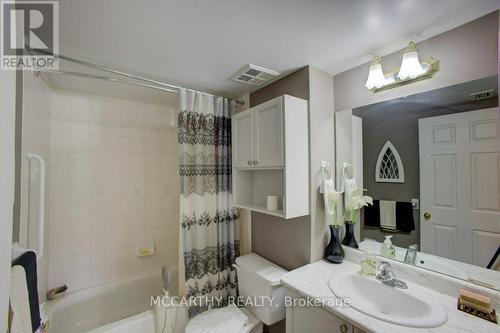4 pc bath with tub and shower - 300 - 250 Robert Street, Shelburne, ON - Indoor Photo Showing Bathroom