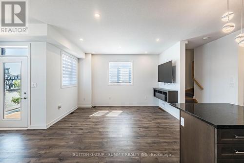 93 - 590 North Service Road, Hamilton, ON - Indoor