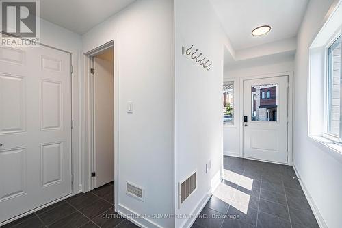 93 - 590 North Service Road, Hamilton, ON - Indoor Photo Showing Other Room