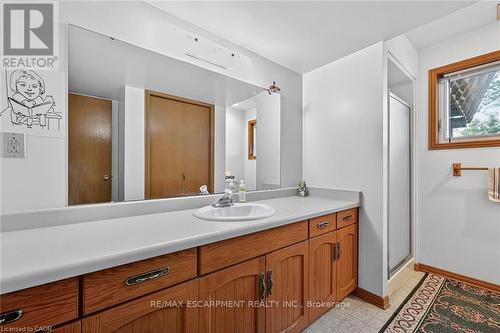 4617 Highway 3, Norfolk, ON - Indoor Photo Showing Bathroom