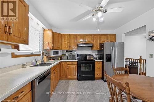 4617 Highway 3, Norfolk, ON - Indoor Photo Showing Kitchen With Double Sink