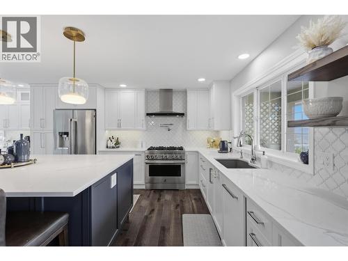 1648 Skeena Place, Kamloops, BC - Indoor Photo Showing Kitchen With Upgraded Kitchen