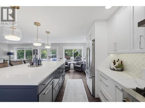 1648 Skeena Place, Kamloops, BC - Indoor Photo Showing Kitchen With Upgraded Kitchen