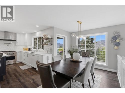 1648 Skeena Place, Kamloops, BC - Indoor Photo Showing Dining Room