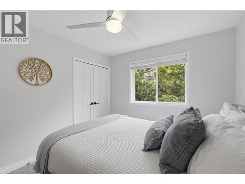 1648 Skeena Place, Kamloops, BC - Indoor Photo Showing Bedroom