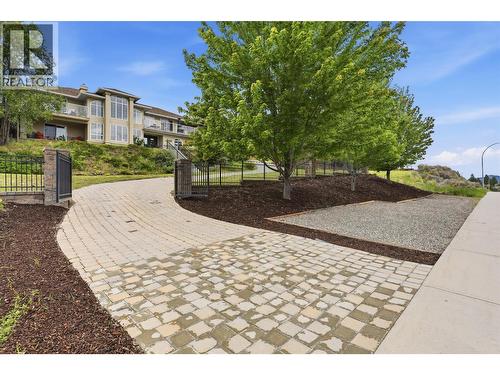 1648 Skeena Place, Kamloops, BC - Outdoor