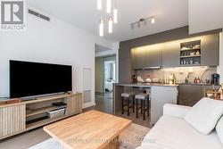 3308 - 101 PETER STREET Toronto, ON M5V 0G6