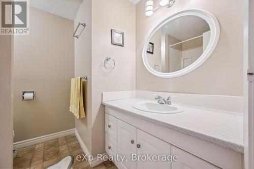 44 - 40 Silvercreek Parkway N, Guelph (Junction/Onward Willow), ON - Indoor Photo Showing Bathroom