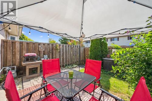 44 - 40 Silvercreek Parkway N, Guelph (Junction/Onward Willow), ON - Outdoor