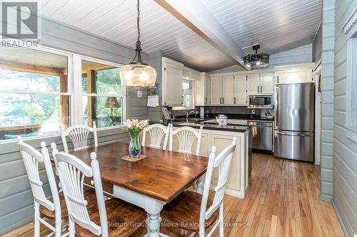 Beautiful eat in kitchen - 236 Hoodstown Road, Huntsville (Stisted), ON - Indoor Photo Showing Dining Room